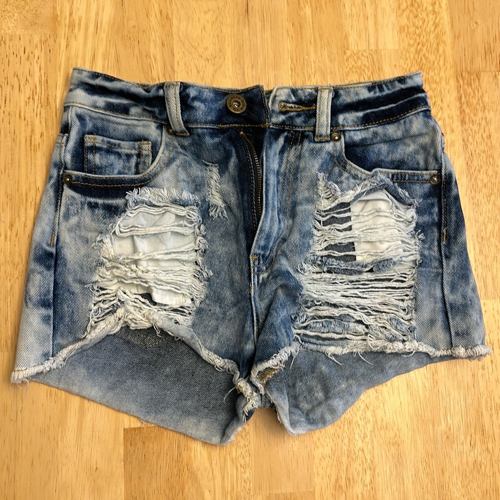 Bullhead Denim Mom Shorts - Distressed